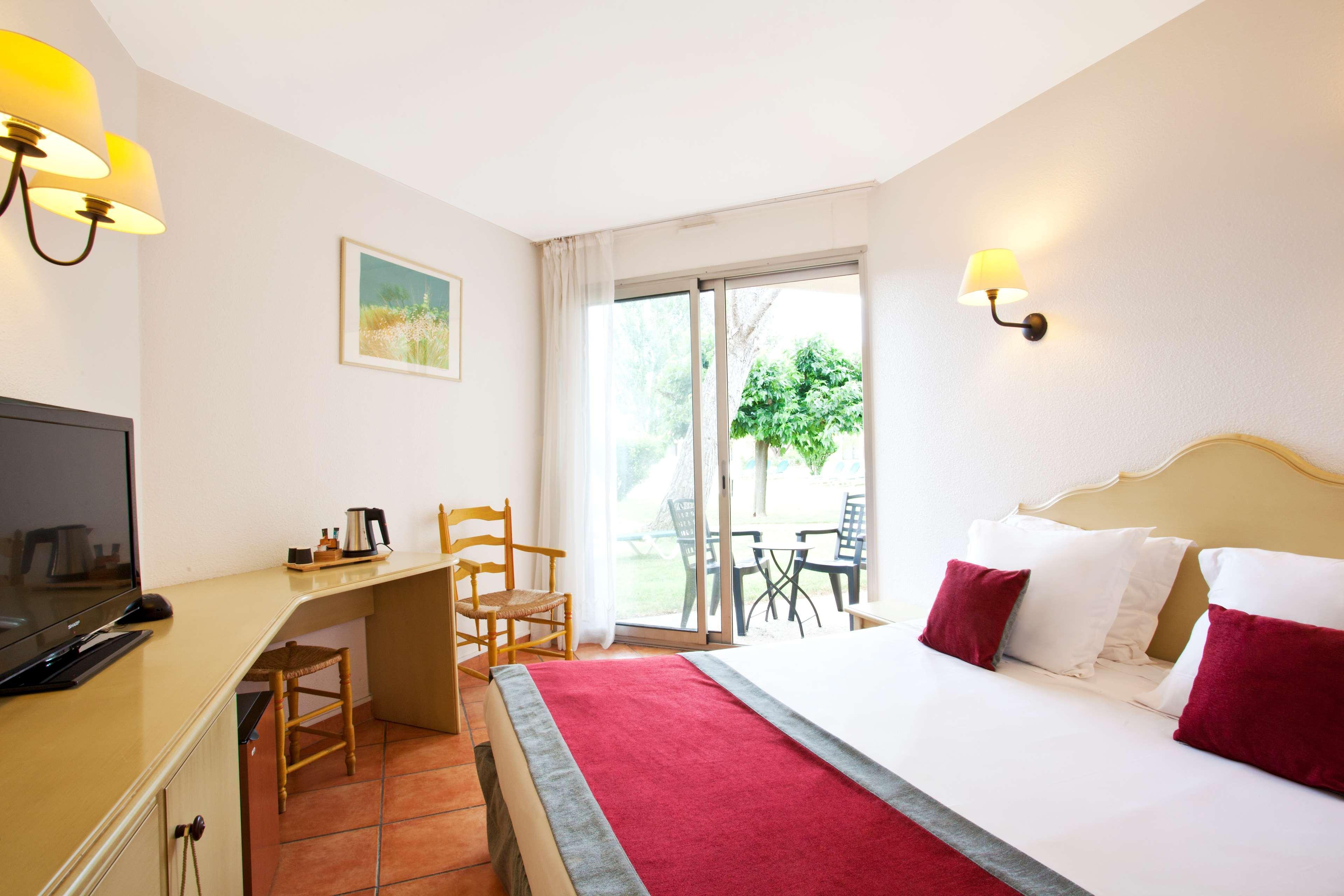 Golden Tulip Avignon Le Paradou Dış mekan fotoğraf