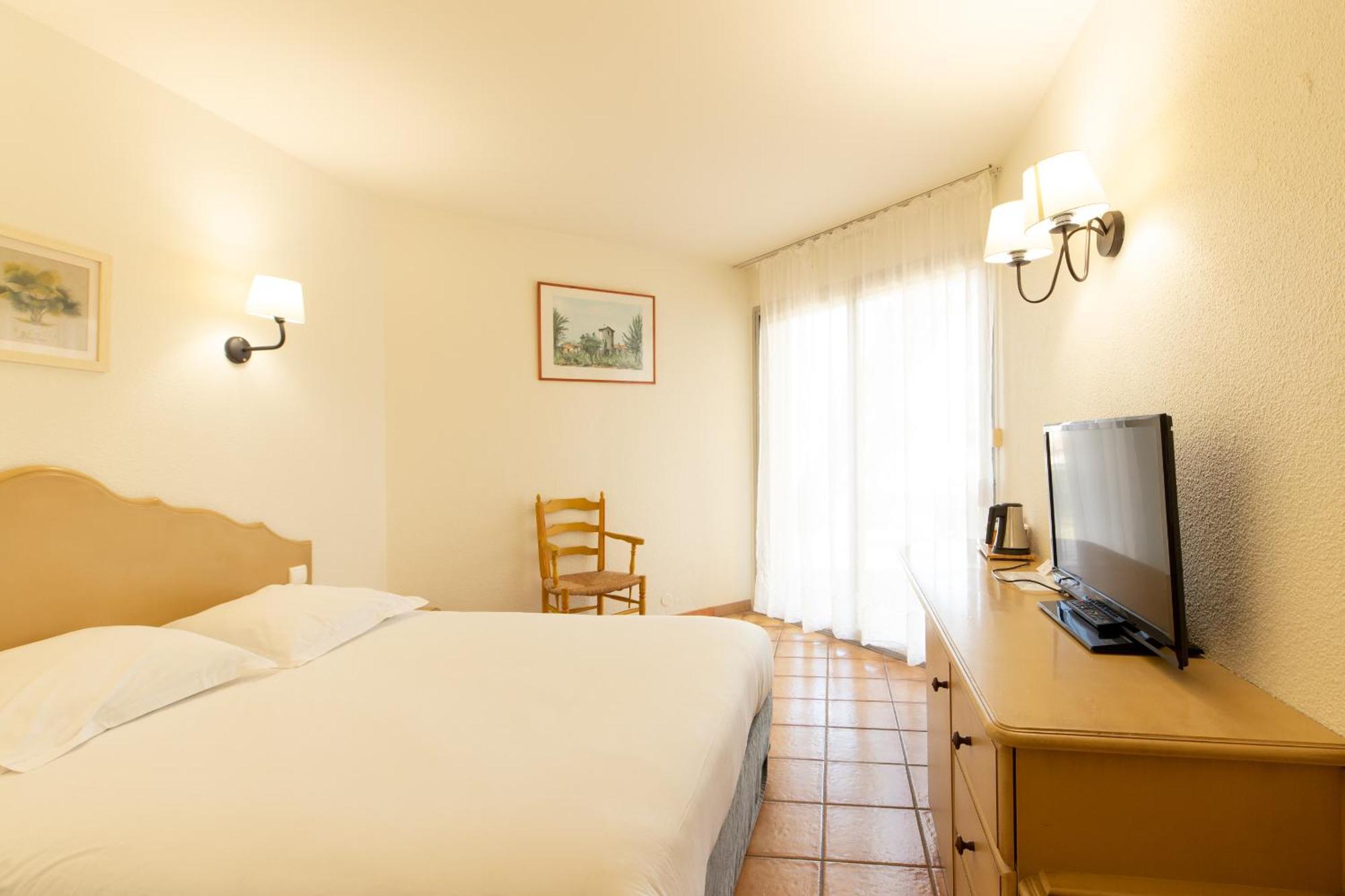 Golden Tulip Avignon Le Paradou Dış mekan fotoğraf
